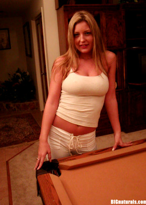 Bignaturals Model jpg 4