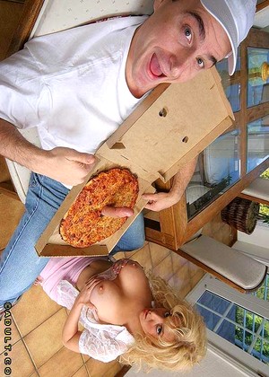 Bigsausagepizza Kara Charming Pizza Hardcore Sex Hdgallery