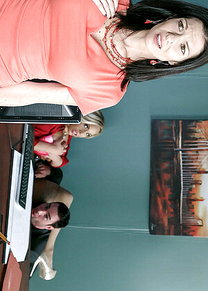 Bigtitsatwork Olivia Austin Pornpicture Close Up Huge Dildo