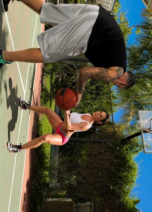 bigtitsinsports Kendra Lust pics