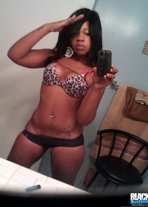 Blacknextdoor Blacknextdoor Model High Level Clit House