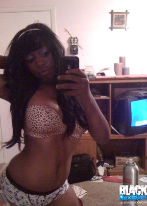 Blacknextdoor Model jpg 3