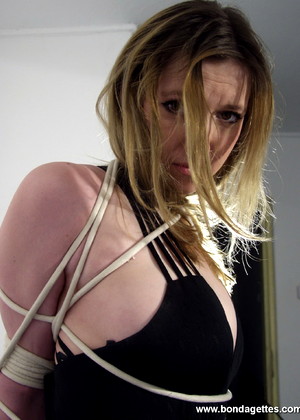 bondagettes Isa pics