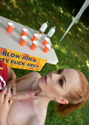 Ella Hughes pics