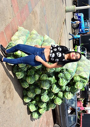 carnedelmercado Julia Cruz pics