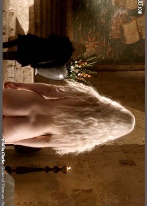 cinemacult Emilia Clarke pics