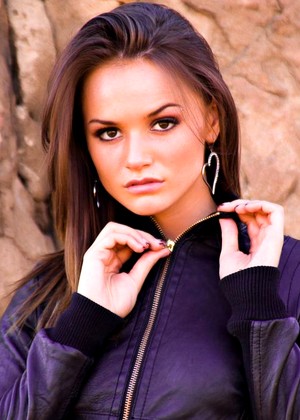 definebabe Tori Black pics