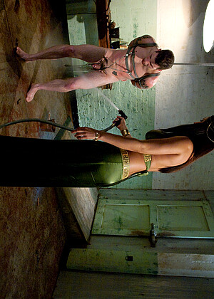 Divinebitches Isis Love Wolf Hudson Studio Femdom Sweety