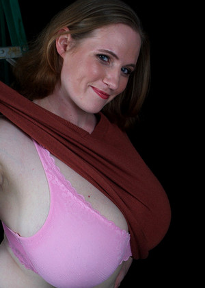 Divinebreasts Model pics