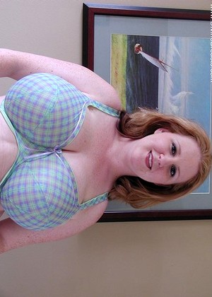 Divinebreasts Model jpg 8