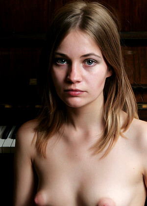 Domai Frosiya Oldspunkers Nude Model Ofline Hd