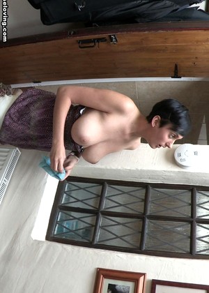 Downblouseloving Kim Nude Nips Session