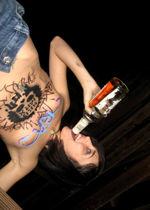 Drunkattentionwhores Model jpg 5