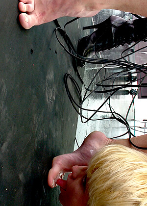 electrosluts Maitresse Madeline Marlowe pics