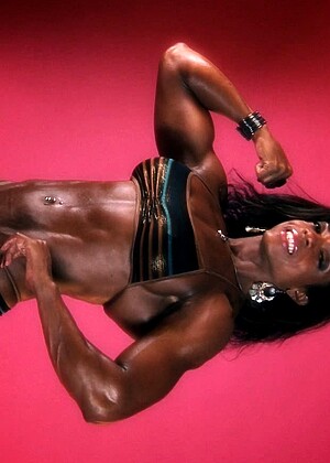 femalehardbody Alexis Ellis pics