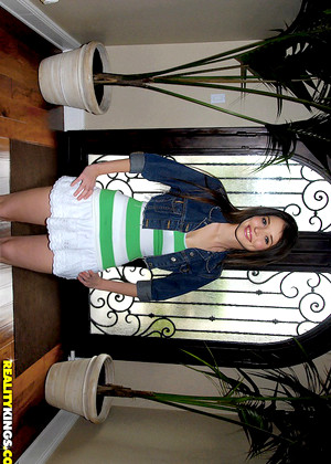 Firsttimeauditions Model pics
