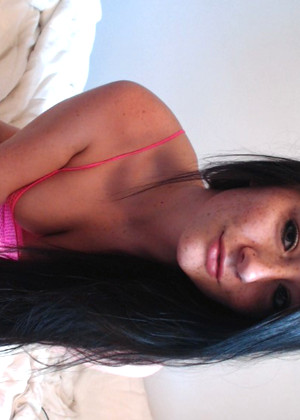 Freckles18 Freckles Exclusive Brunette Camgirl