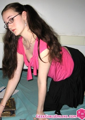 Geekgirlsonline Model jpg 3