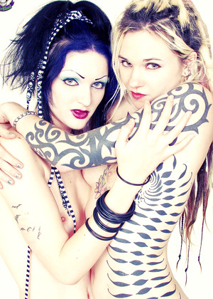 Gothicsluts Model pics