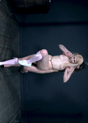 hardtied Dolly Mattel pics