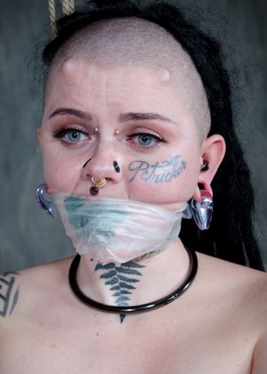 Luna Lavey pics