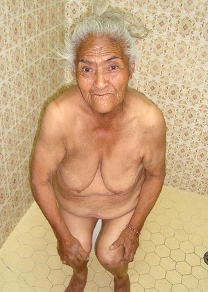 Hellogranny Model pics