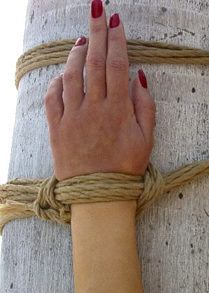 hogtied Mallory Knots pics
