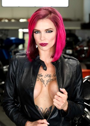 Anna Bell Peaks pics