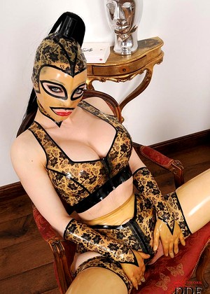 Latex Lucy jpg 8