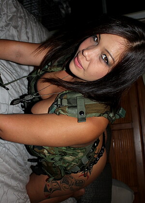 Hotmilitarygirls Model pics