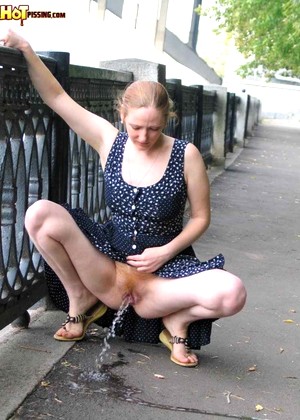 Hotpissing Hotpissing Model Her Outdoor Mobi Picture