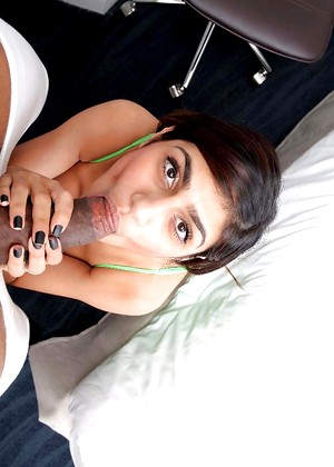 hustler Mia Khalifa pics