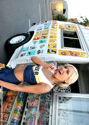 Icecreambangbang Model pics