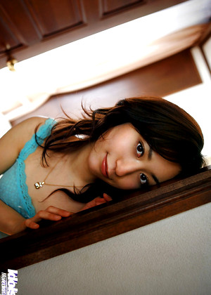 Momo Yoshizawa jpg 13