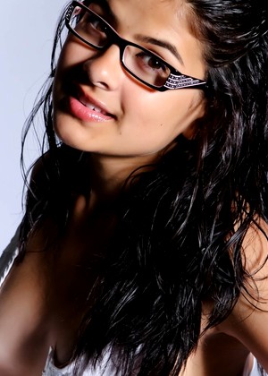 Indianpornbabe Indianpornbabe Model Harper Glasses Wifi Download