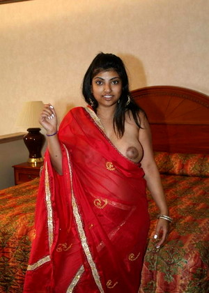 Indianpornqueens Arhuarya Erotic Arhuarya Comment