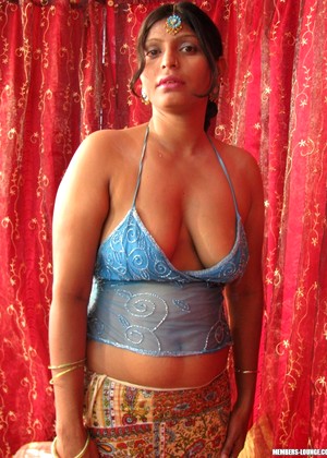 Indiansexlounge Model pics