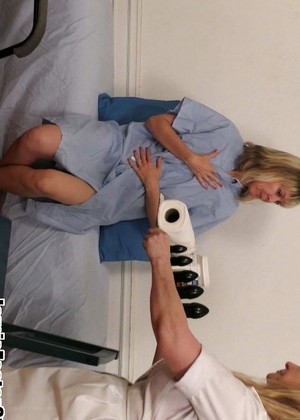 Jamiefosterstrips Jamie Foster Gud Nurse Star Picturs
