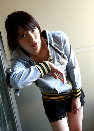 Sara Yurikawa jpg 13