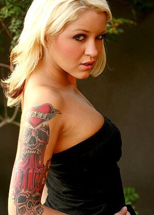 Jeskashotbox Jeska Hello Tattoo Xxxbreak