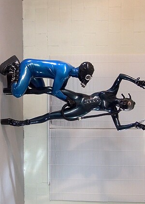 Kinkyrubberworld Latex Lara Foto2 Fetish Fuq