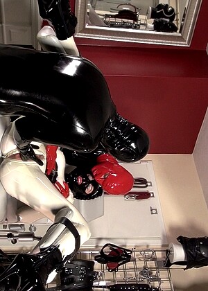 Kinky Rubber World