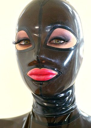 latexpussycats Lucia Love pics