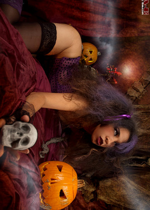 Magic Erotica Idoia Extreme Crazy Halloween Mobi Picture