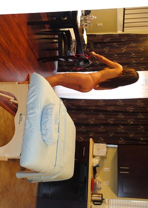 massagecreep Stephani Moretti pics