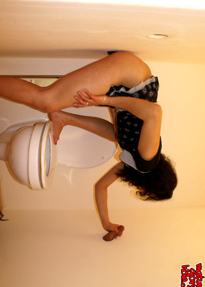 Maturegloryhole Model jpg 3