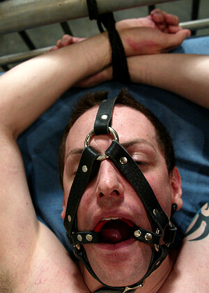 meninpain Dylan Ryan pics