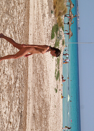 Metart Gwyneth A Comsexmovie Beach Biglabia