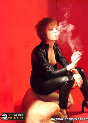 Mysmokingmistress Model pics