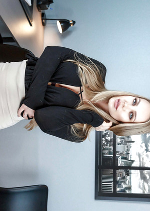 naughtyoffice Nicole Aniston pics